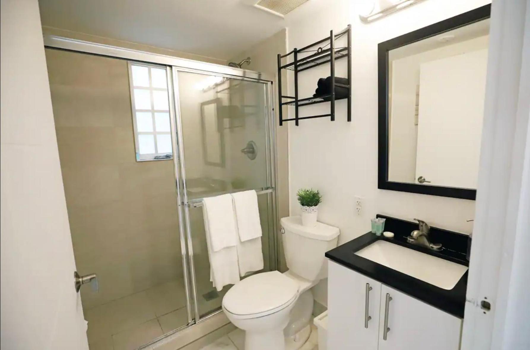 South Beach 2 Bedroom Family & Pet Friendly Apartment With Balcony & Free Parking Маямі-Біч Екстер'єр фото